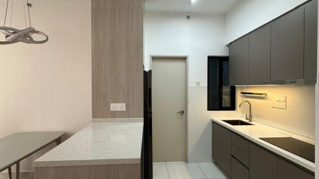 20108A11-1218-43B8-91BD-D6B41112253E