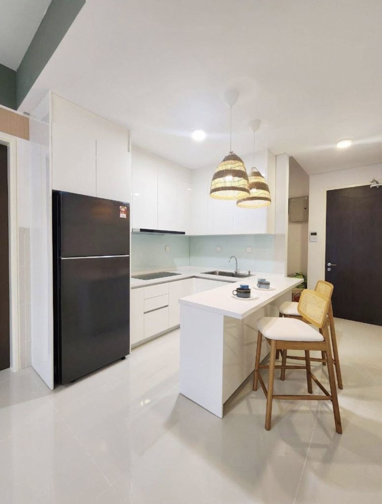 24E9326B-B2AA-4A9B-8A50-1C43A066ED94