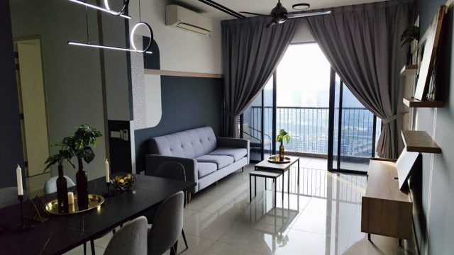 779EC4D7-6AAC-4AFF-B1ED-655AF2A4F8E1