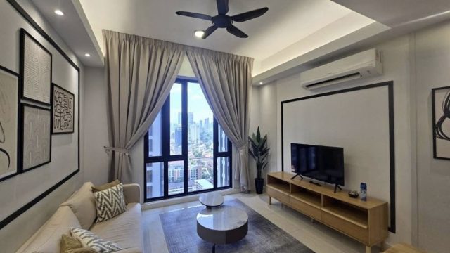 8DDC1C75-6778-46C8-A672-F420C2BE284E