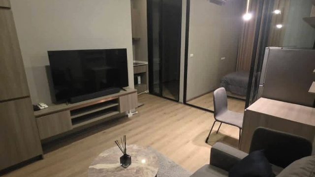 Fully furnished studio unit @ Putra Place Condominium